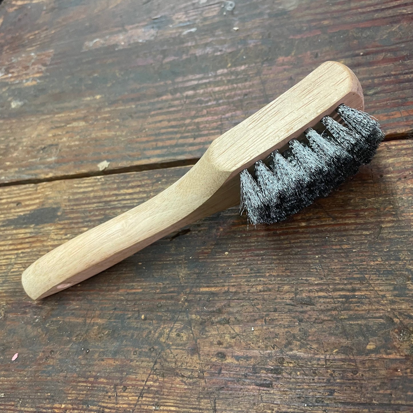 Magnolia Wooden Handle Steel Wire Sidewall Brush (6-S)