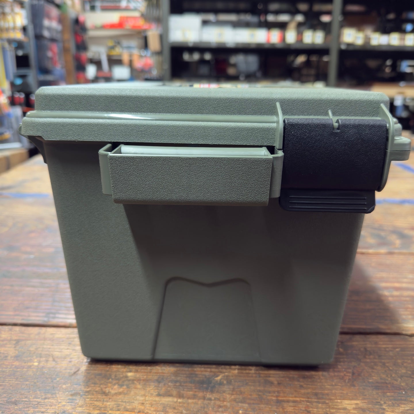 MTM Ammo Crate Utility Box – 890 (ACR7-18)