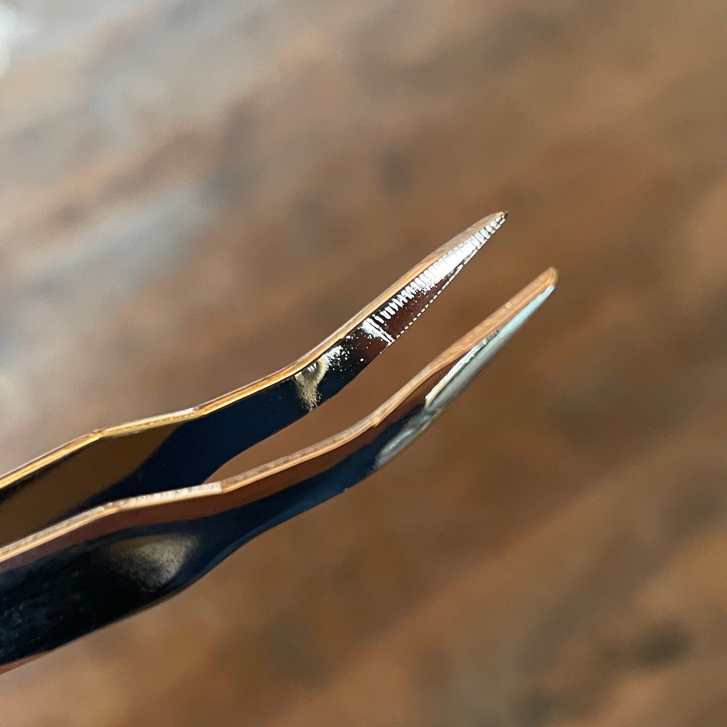 US Made Yankee Curved Tweezers (TW-YCT)